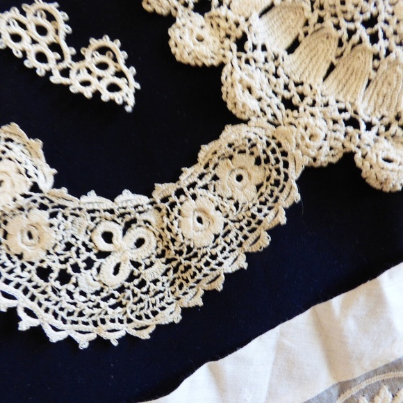 VTG antique Victorian hand made Trims Lace Edgings Patches 21 pieces ecru - Picture 3 of 11